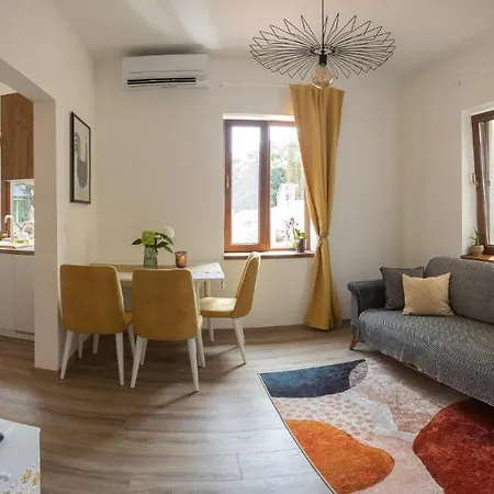 Apartment Linden House - A Lovely In