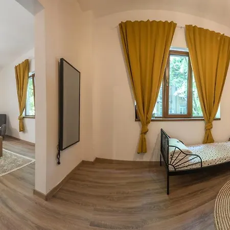 Apartment Linden House - A Lovely In