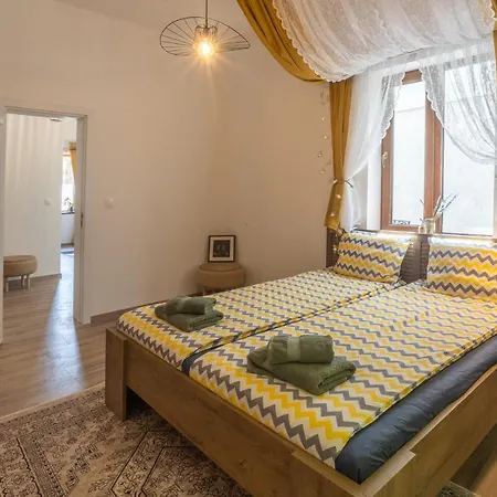 Linden House - A Lovely In