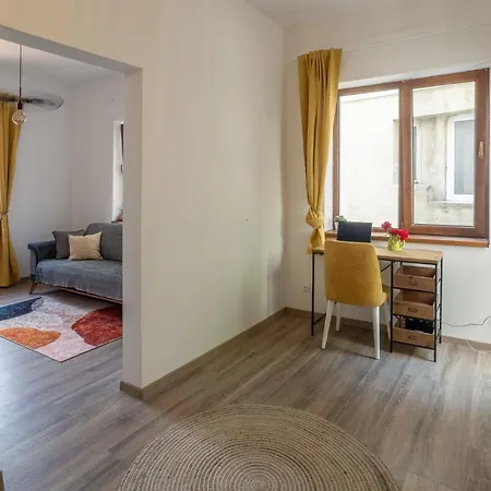 Apartment Linden House - A Lovely In *