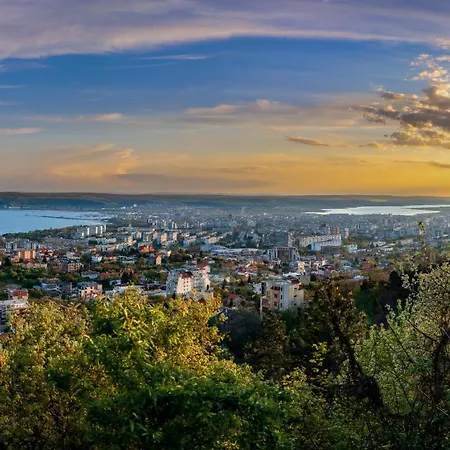Linden House - A Lovely In Varna